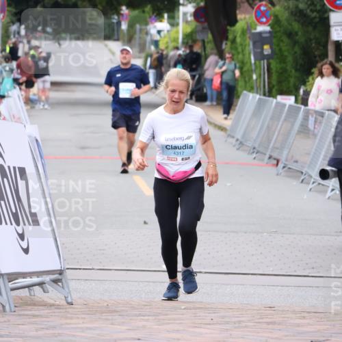 30.08.2026 - Blankeneser Heldenlauf Lena Gebhardt http://msf.ph/oto/10067174 30.08.2026 13:02:21 Ziel  meine-sportfotos.de