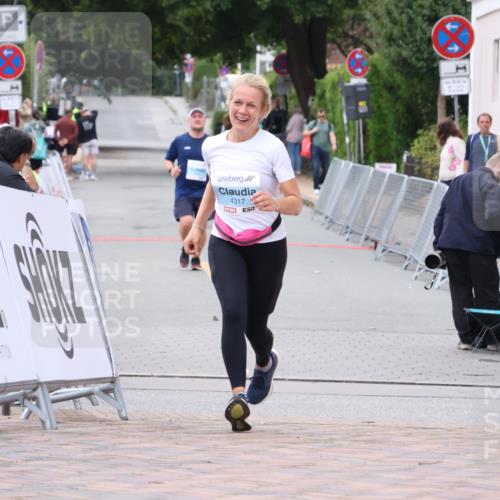 30.08.2026 - Blankeneser Heldenlauf Lena Gebhardt http://msf.ph/oto/10067181 30.08.2026 13:02:22 Ziel 4317 meine-sportfotos.de