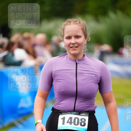 30.08.2026 - Elbe Triathlon Hamburg LAZAROV Photography http://msf.ph/oto/10067206 30.08.2026 12:22:16 Ziel 1408 meine-sportfotos.de