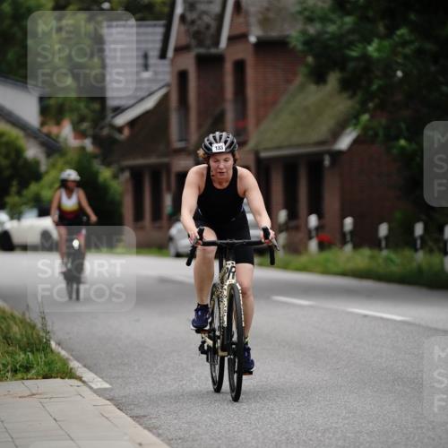 30.08.2026 - Elbe Triathlon Hamburg Michael Burmester http://msf.ph/oto/10067218 30.08.2026 15:36:23 Radfahren  meine-sportfotos.de