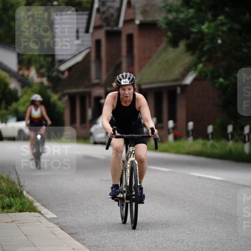 30.08.2026 - Elbe Triathlon Hamburg Michael Burmester http://msf.ph/oto/10067222 30.08.2026 15:36:23 Radfahren  meine-sportfotos.de