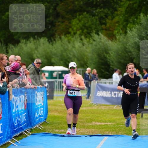 30.08.2026 - Elbe Triathlon Hamburg LAZAROV Photography http://msf.ph/oto/10067224 30.08.2026 12:22:46 Ziel 1609, 1611 meine-sportfotos.de