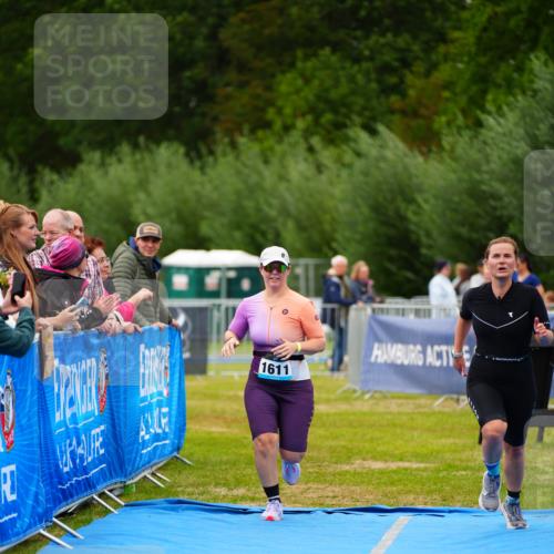 30.08.2026 - Elbe Triathlon Hamburg LAZAROV Photography http://msf.ph/oto/10067227 30.08.2026 12:22:46 Ziel 1609, 1611 meine-sportfotos.de