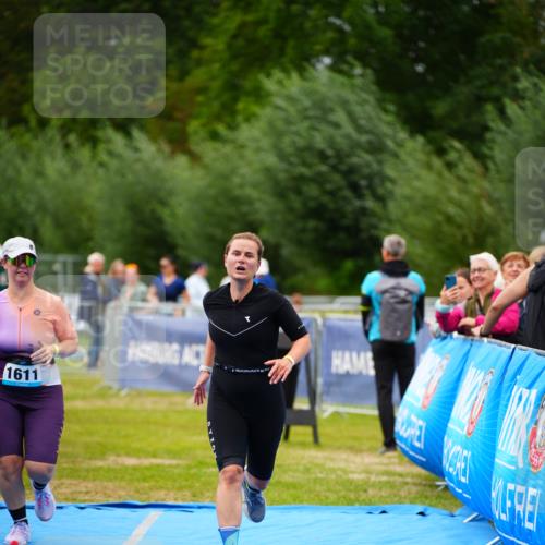 30.08.2026 - Elbe Triathlon Hamburg LAZAROV Photography http://msf.ph/oto/10067233 30.08.2026 12:22:47 Ziel 1609, 1611 meine-sportfotos.de