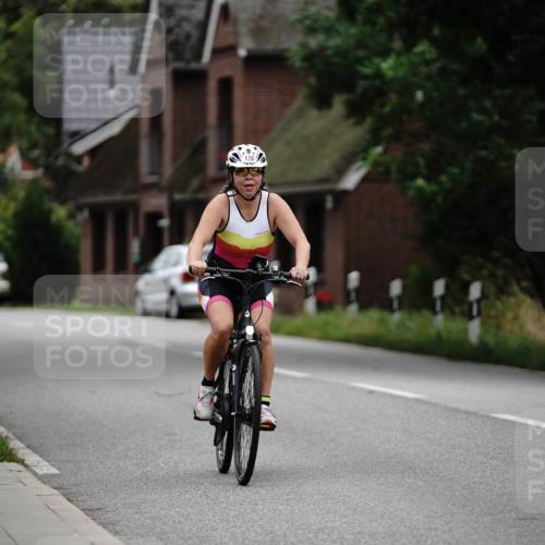 30.08.2026 - Elbe Triathlon Hamburg Michael Burmester http://msf.ph/oto/10067239 30.08.2026 15:36:26 Radfahren  meine-sportfotos.de