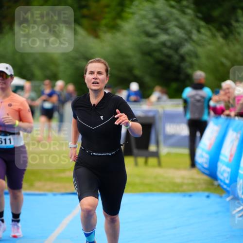 30.08.2026 - Elbe Triathlon Hamburg LAZAROV Photography http://msf.ph/oto/10067247 30.08.2026 12:22:48 Ziel 1609, 1611 meine-sportfotos.de