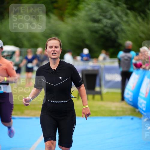 30.08.2026 - Elbe Triathlon Hamburg LAZAROV Photography http://msf.ph/oto/10067249 30.08.2026 12:22:48 Ziel 1609, 1611 meine-sportfotos.de