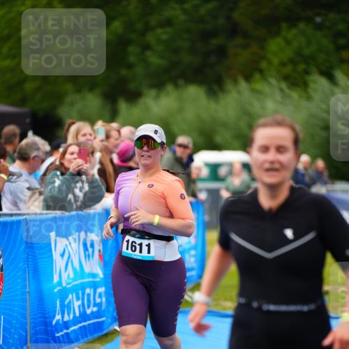 30.08.2026 - Elbe Triathlon Hamburg LAZAROV Photography http://msf.ph/oto/10067253 30.08.2026 12:22:49 Ziel 1540, 1543, 1609, 1611 meine-sportfotos.de