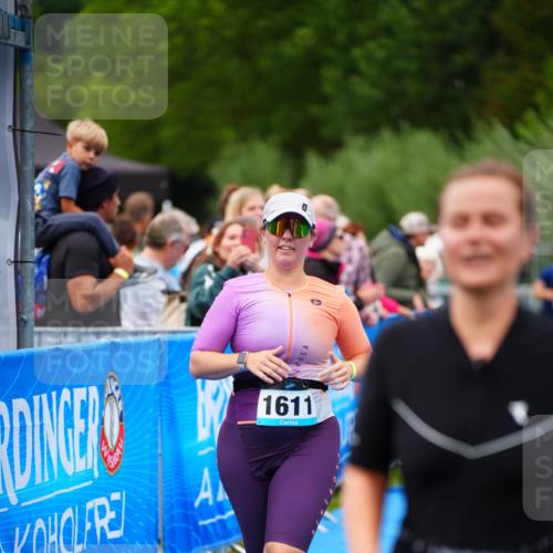 30.08.2026 - Elbe Triathlon Hamburg LAZAROV Photography http://msf.ph/oto/10067258 30.08.2026 12:22:49 Ziel 1540, 1543, 1609, 1611 meine-sportfotos.de