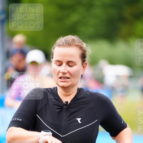 30.08.2026 - Elbe Triathlon Hamburg LAZAROV Photography http://msf.ph/oto/10067262 30.08.2026 12:22:50 Ziel 1540, 1543, 1609, 1611 meine-sportfotos.de