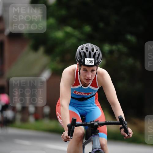 30.08.2026 - Elbe Triathlon Hamburg Michael Burmester http://msf.ph/oto/10067305 30.08.2026 15:37:04 Radfahren  meine-sportfotos.de