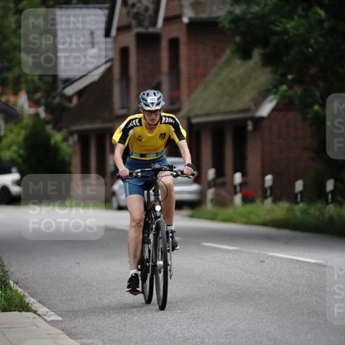30.08.2026 - Elbe Triathlon Hamburg Michael Burmester http://msf.ph/oto/10067309 30.08.2026 15:37:19 Radfahren  meine-sportfotos.de