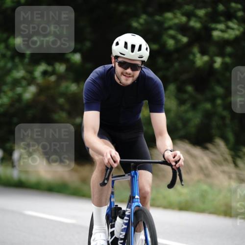 30.08.2026 - Elbe Triathlon Hamburg Michael Burmester http://msf.ph/oto/10067319 30.08.2026 15:38:09 Radfahren  meine-sportfotos.de