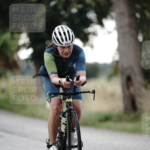 30.08.2026 - Elbe Triathlon Hamburg Michael Burmester http://msf.ph/oto/10067388 30.08.2026 09:16:06 Radfahren 343, 354 meine-sportfotos.de