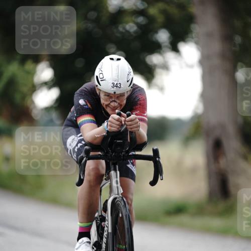 30.08.2026 - Elbe Triathlon Hamburg Michael Burmester http://msf.ph/oto/10067400 30.08.2026 09:16:11 Radfahren 190, 343, 452, 528 meine-sportfotos.de