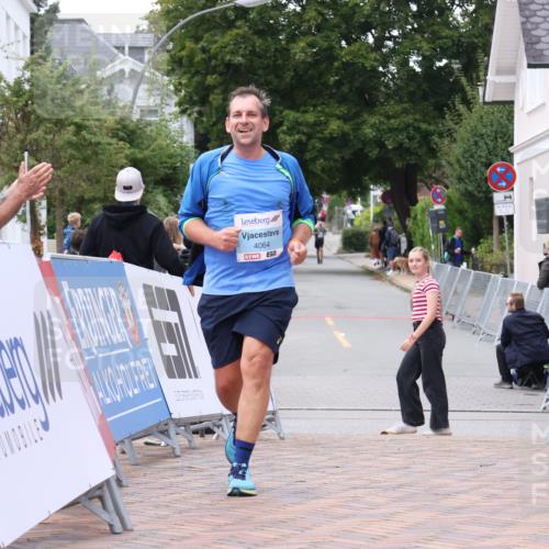 30.08.2026 - Blankeneser Heldenlauf Lena Gebhardt http://msf.ph/oto/10067404 30.08.2026 13:06:53 Ziel 4064 meine-sportfotos.de