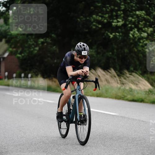 30.08.2026 - Elbe Triathlon Hamburg Michael Burmester http://msf.ph/oto/10067409 30.08.2026 15:39:35 Radfahren  meine-sportfotos.de