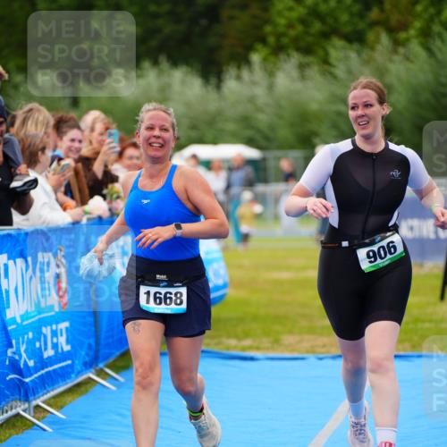 30.08.2026 - Elbe Triathlon Hamburg LAZAROV Photography http://msf.ph/oto/10067416 30.08.2026 12:23:22 Ziel 906, 1668 meine-sportfotos.de