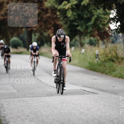 30.08.2026 - Elbe Triathlon Hamburg Michael Burmester http://msf.ph/oto/10067418 30.08.2026 09:16:38 Radfahren 217, 231, 285, 327, 384, 641 meine-sportfotos.de