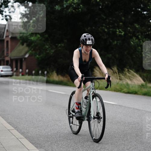 30.08.2026 - Elbe Triathlon Hamburg Michael Burmester http://msf.ph/oto/10067420 30.08.2026 15:40:50 Radfahren  meine-sportfotos.de