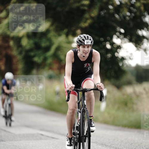 30.08.2026 - Elbe Triathlon Hamburg Michael Burmester http://msf.ph/oto/10067429 30.08.2026 09:16:39 Radfahren 217, 231, 327, 384, 641 meine-sportfotos.de
