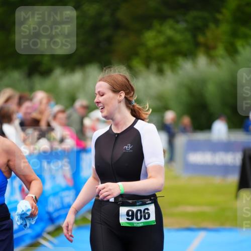 30.08.2026 - Elbe Triathlon Hamburg LAZAROV Photography http://msf.ph/oto/10067430 30.08.2026 12:23:23 Ziel 906, 1668 meine-sportfotos.de