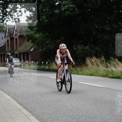 30.08.2026 - Elbe Triathlon Hamburg Michael Burmester http://msf.ph/oto/10067433 30.08.2026 15:41:06 Radfahren  meine-sportfotos.de