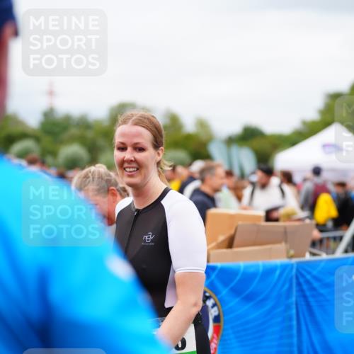 30.08.2026 - Elbe Triathlon Hamburg LAZAROV Photography http://msf.ph/oto/10067435 30.08.2026 12:23:28 Ziel  meine-sportfotos.de