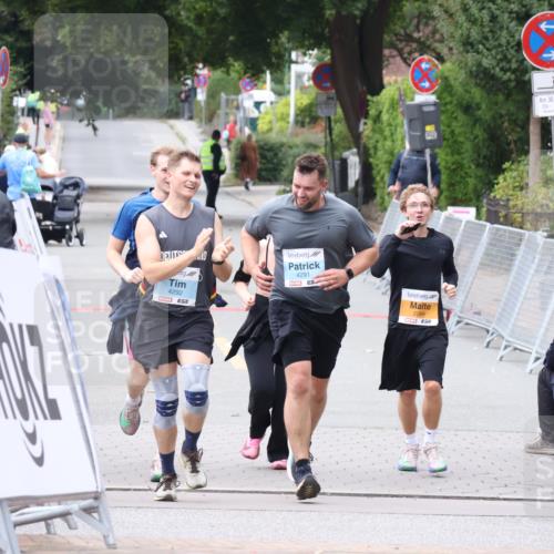 30.08.2026 - Blankeneser Heldenlauf Lena Gebhardt http://msf.ph/oto/10067462 30.08.2026 13:07:22 Ziel  meine-sportfotos.de