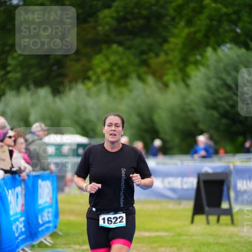 30.08.2026 - Elbe Triathlon Hamburg LAZAROV Photography http://msf.ph/oto/10067463 30.08.2026 12:23:50 Ziel 1622 meine-sportfotos.de