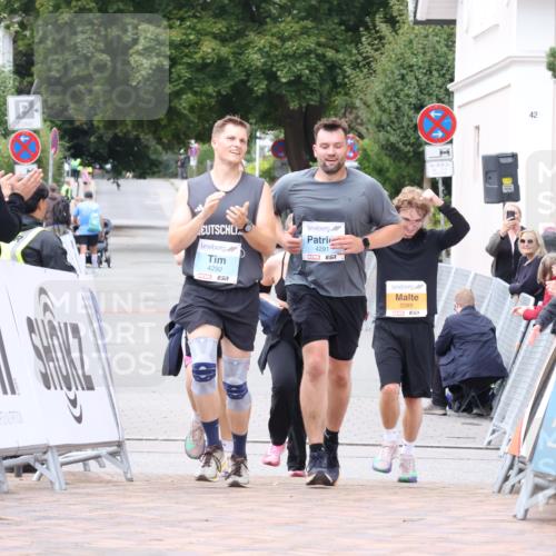 30.08.2026 - Blankeneser Heldenlauf Lena Gebhardt http://msf.ph/oto/10067489 30.08.2026 13:07:25 Ziel  meine-sportfotos.de