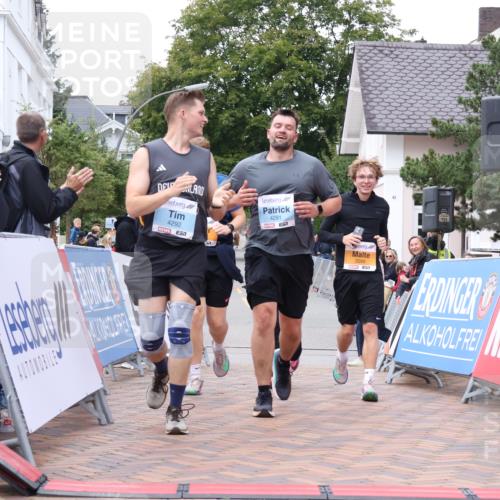 30.08.2026 - Blankeneser Heldenlauf Lena Gebhardt http://msf.ph/oto/10067515 30.08.2026 13:07:28 Ziel 2099, 2100, 2101, 4291, 4292 meine-sportfotos.de