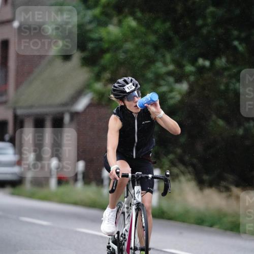 30.08.2026 - Elbe Triathlon Hamburg Michael Burmester http://msf.ph/oto/10067525 30.08.2026 15:44:04 Radfahren  meine-sportfotos.de