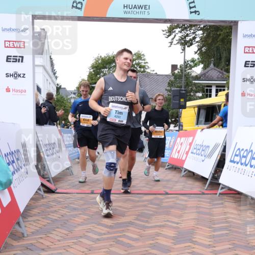 30.08.2026 - Blankeneser Heldenlauf Lena Gebhardt http://msf.ph/oto/10067530 30.08.2026 13:07:30 Ziel 2099, 2100, 2101, 4291, 4292 meine-sportfotos.de