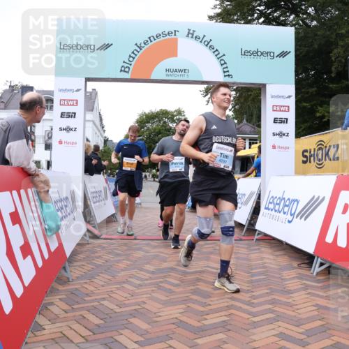 30.08.2026 - Blankeneser Heldenlauf Lena Gebhardt http://msf.ph/oto/10067539 30.08.2026 13:07:30 Ziel 2099, 2100, 2101, 4291, 4292 meine-sportfotos.de