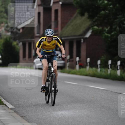 30.08.2026 - Elbe Triathlon Hamburg Michael Burmester http://msf.ph/oto/10067540 30.08.2026 15:44:15 Radfahren  meine-sportfotos.de