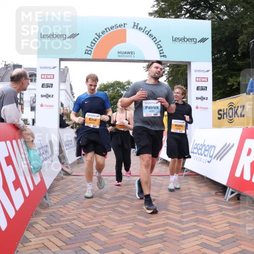 30.08.2026 - Blankeneser Heldenlauf Lena Gebhardt http://msf.ph/oto/10067564 30.08.2026 13:07:32 Ziel 2099, 2100, 2101, 4291, 4292 meine-sportfotos.de