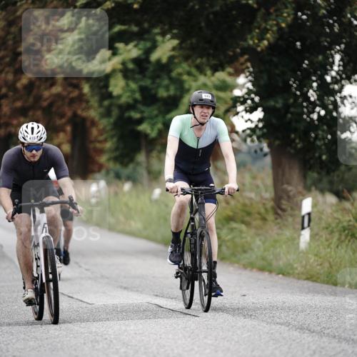 30.08.2026 - Elbe Triathlon Hamburg Michael Burmester http://msf.ph/oto/10067585 30.08.2026 09:17:48 Radfahren 329, 364, 415, 433, 449, 498 meine-sportfotos.de