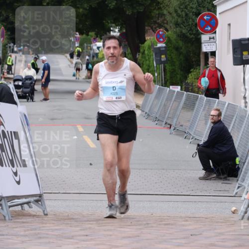 30.08.2026 - Blankeneser Heldenlauf Lena Gebhardt http://msf.ph/oto/10067600 30.08.2026 13:09:21 Ziel  meine-sportfotos.de