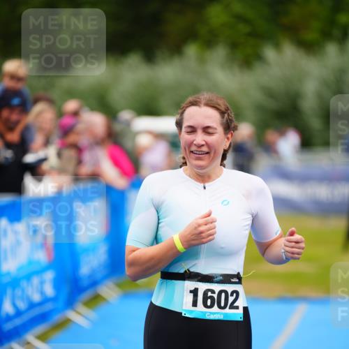 30.08.2026 - Elbe Triathlon Hamburg LAZAROV Photography http://msf.ph/oto/10067658 30.08.2026 12:24:47 Ziel 1571, 1602 meine-sportfotos.de