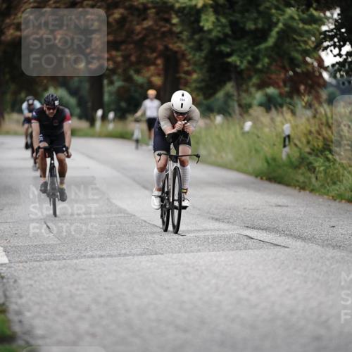 30.08.2026 - Elbe Triathlon Hamburg Michael Burmester http://msf.ph/oto/10067659 30.08.2026 09:18:40 Radfahren 207, 244, 293, 508 meine-sportfotos.de