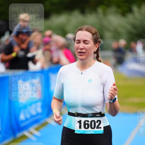 30.08.2026 - Elbe Triathlon Hamburg LAZAROV Photography http://msf.ph/oto/10067661 30.08.2026 12:24:47 Ziel 1571, 1602 meine-sportfotos.de