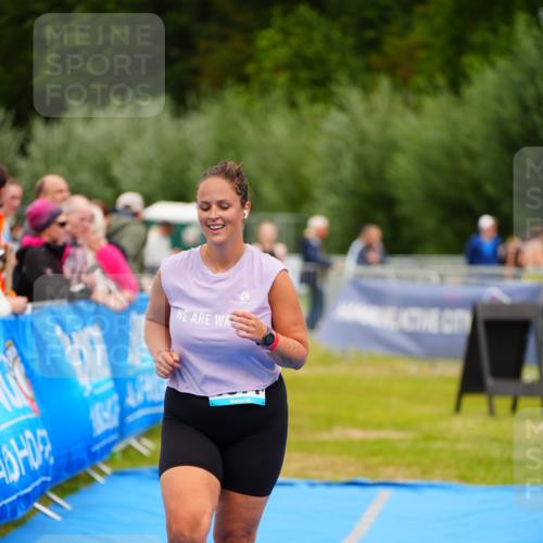 30.08.2026 - Elbe Triathlon Hamburg LAZAROV Photography http://msf.ph/oto/10067681 30.08.2026 12:24:55 Ziel 1571 meine-sportfotos.de