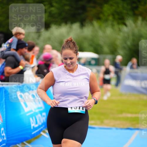 30.08.2026 - Elbe Triathlon Hamburg LAZAROV Photography http://msf.ph/oto/10067688 30.08.2026 12:24:55 Ziel 1571 meine-sportfotos.de