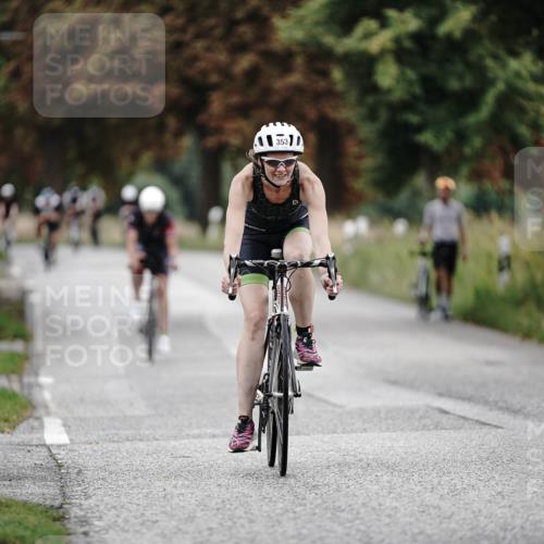 30.08.2026 - Elbe Triathlon Hamburg Michael Burmester http://msf.ph/oto/10067702 30.08.2026 09:19:00 Radfahren 272, 309, 336, 353, 436, 457, 492 meine-sportfotos.de