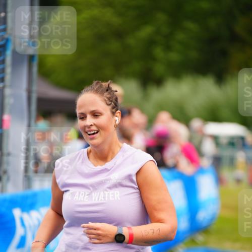 30.08.2026 - Elbe Triathlon Hamburg LAZAROV Photography http://msf.ph/oto/10067704 30.08.2026 12:24:57 Ziel 1524, 1571 meine-sportfotos.de