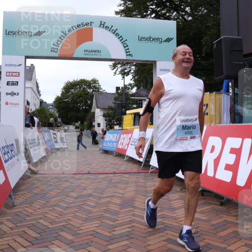 30.08.2026 - Blankeneser Heldenlauf Lena Gebhardt http://msf.ph/oto/10067715 30.08.2026 13:11:07 Ziel 4255 meine-sportfotos.de