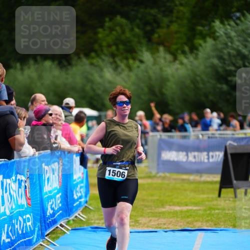 30.08.2026 - Elbe Triathlon Hamburg LAZAROV Photography http://msf.ph/oto/10067749 30.08.2026 12:25:26 Ziel 1506 meine-sportfotos.de