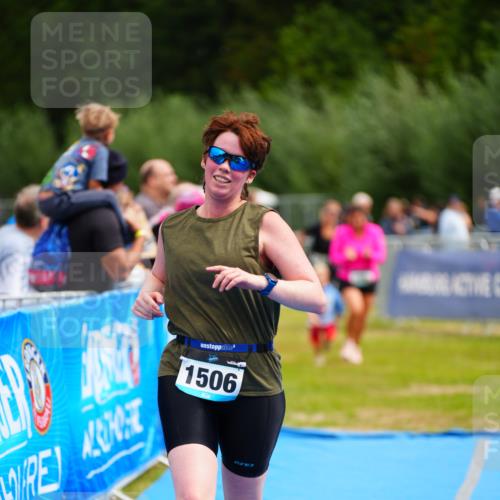 30.08.2026 - Elbe Triathlon Hamburg LAZAROV Photography http://msf.ph/oto/10067769 30.08.2026 12:25:28 Ziel 1506, 1582, 1636 meine-sportfotos.de