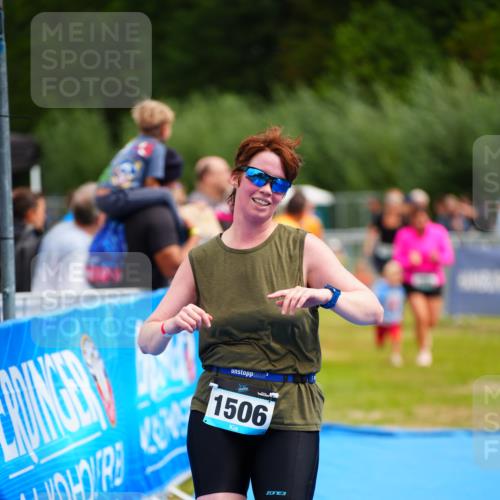 30.08.2026 - Elbe Triathlon Hamburg LAZAROV Photography http://msf.ph/oto/10067773 30.08.2026 12:25:28 Ziel 1506, 1582, 1636 meine-sportfotos.de